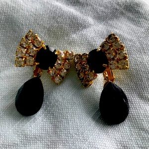Bow drop earrings